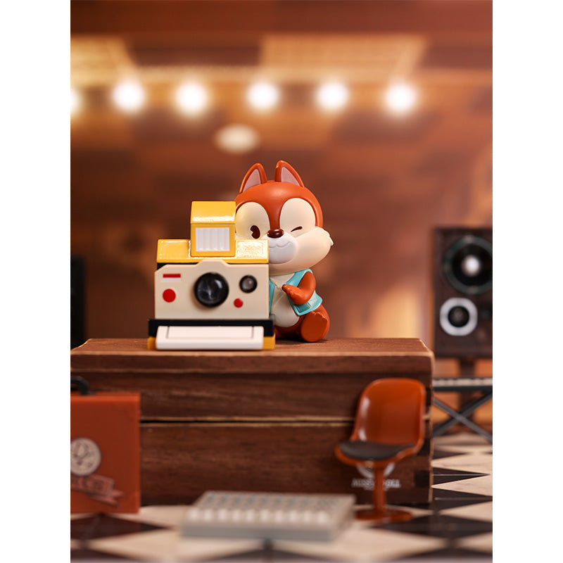 Mô Hình Nhân Vật Phim Chuột Mickey & Những Người Bạn POP MART 6941848213471