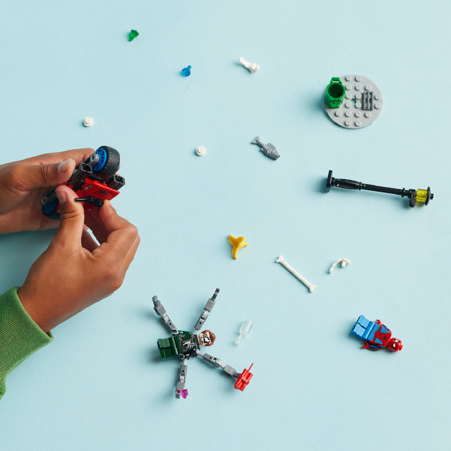 Building toy Spiderman vs. Dr. Ock LEGO SUPERHEROES 76275