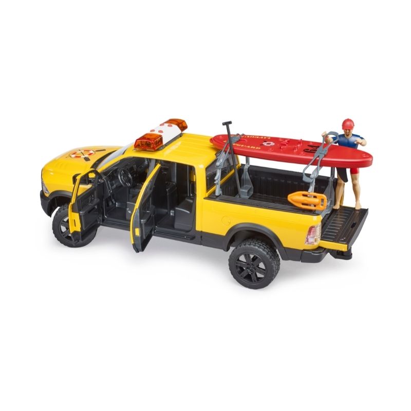 xe-cuu-ho-bai-bien-ram-2500-voi-nhan-vien-va-van-cheo-dung-bru02506-08