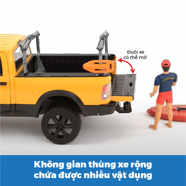 xe-cuu-ho-bai-bien-ram-2500-voi-nhan-vien-va-van-cheo-dung-bru02506-05