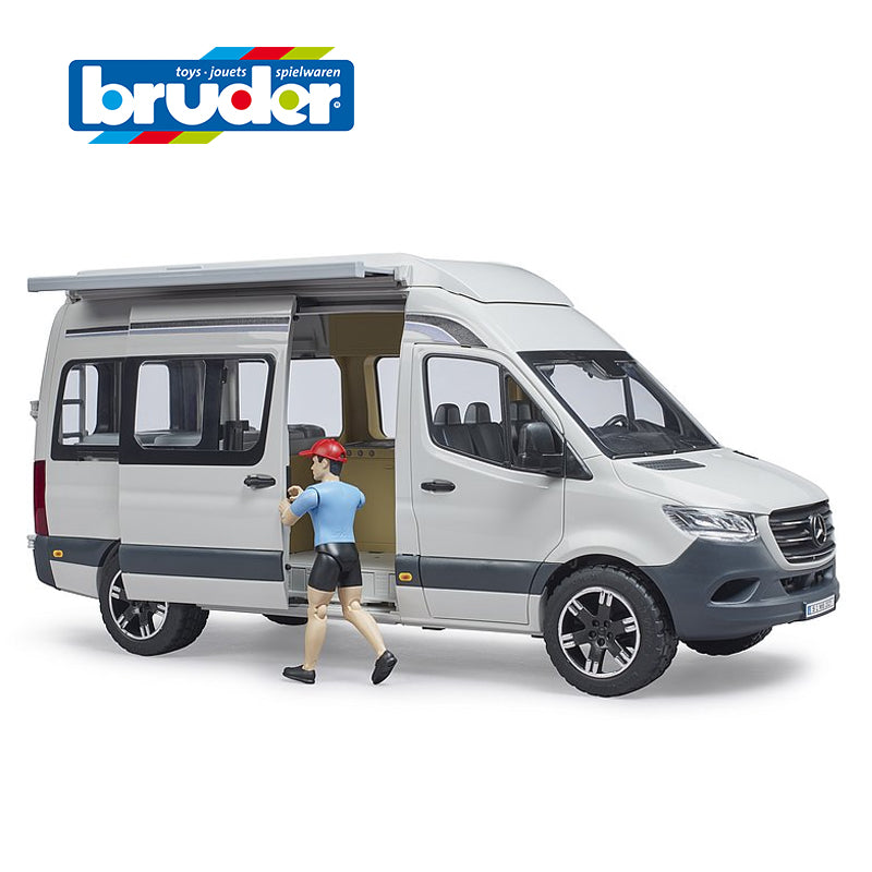 Đồ chơi mô hình tỷ lệ 1:16 xe cắm trại Mercedes với tài xế BRUDER BRU02672