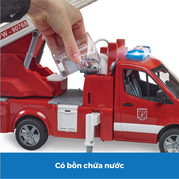 xe-cuu-hoa-mercedes-benz-va-thang-xoay-he-thong-bom-nuoc-bru02673-03