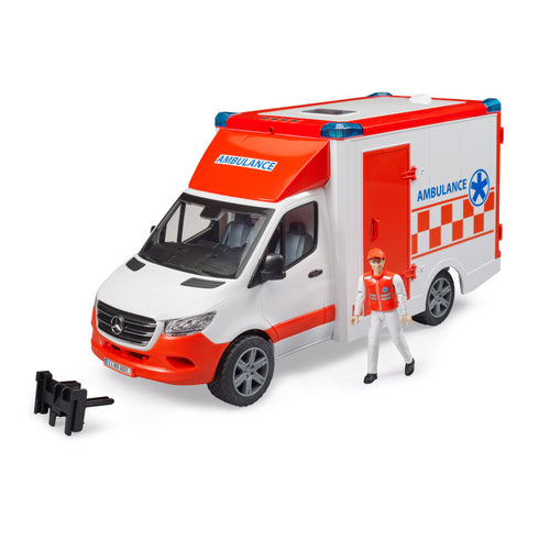 xe-cap-cuu-mercedes-benz-va-nhan-vien-y-te-bru02676